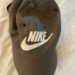 Green Nike hat